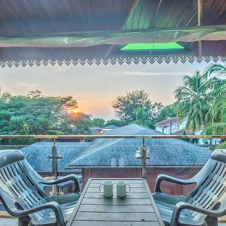 The Village Beach Resort バガ エクステリア 写真